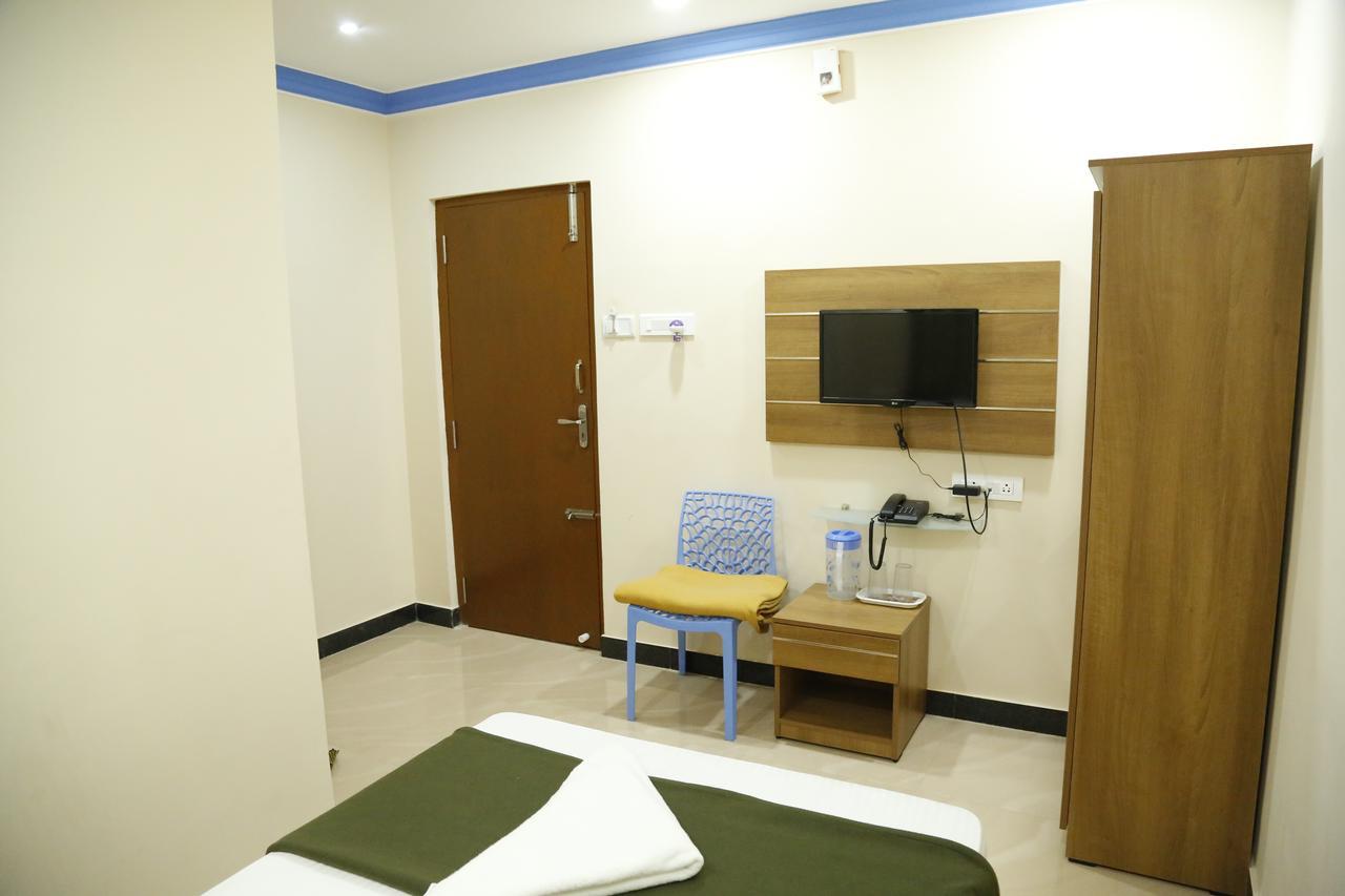 阿米尔塔姆旅馆酒店 帕拉尼 外观 照片